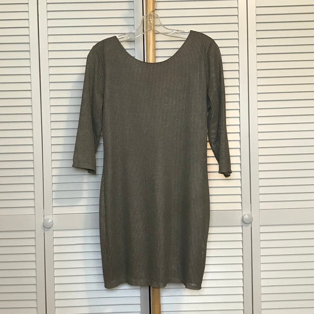 Ya Los Angeles 3/4 Sleeve Scooped Back Knee-Length Bodycon Dress L